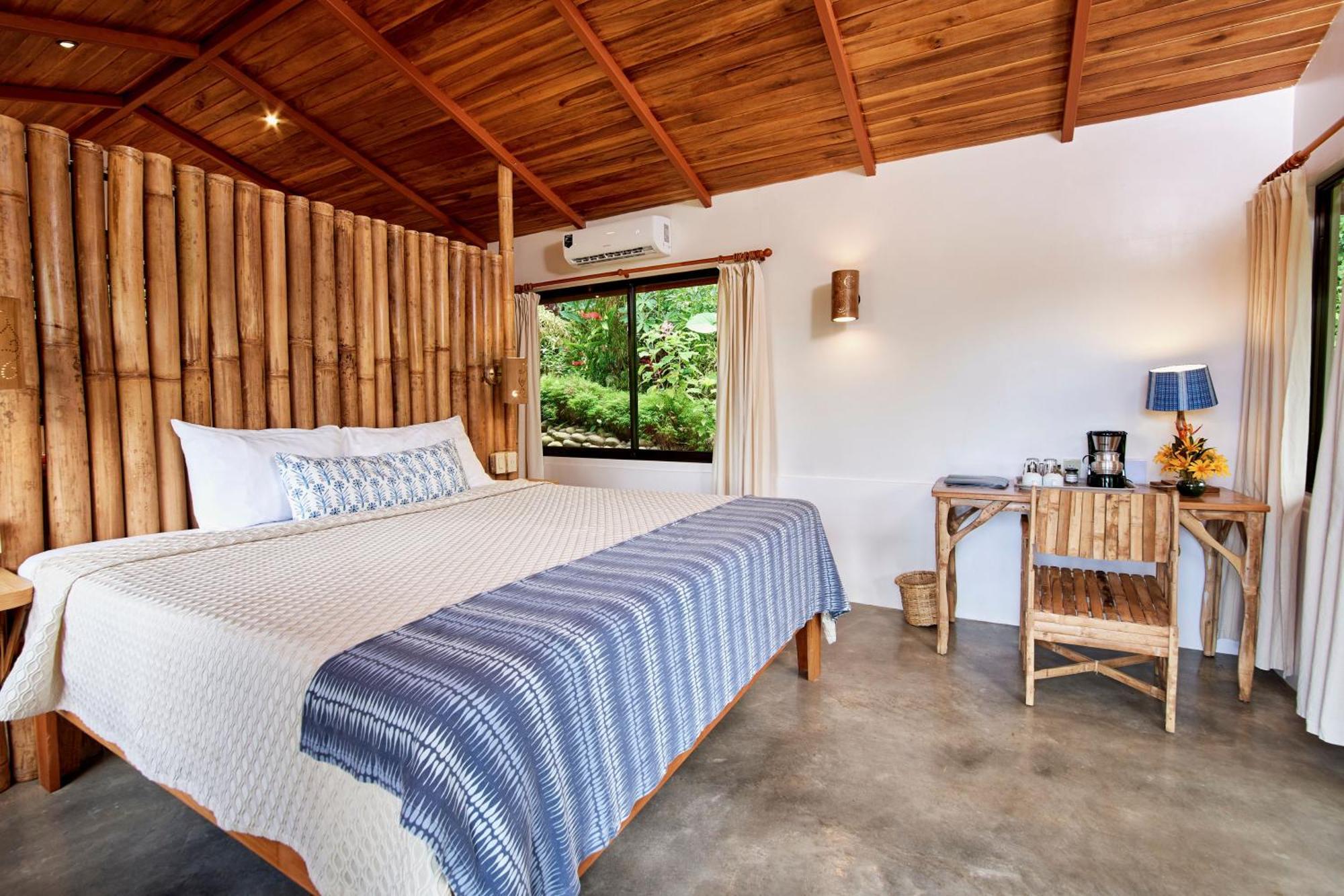 Finca Luna Nueva Lodge La Fortuna Bagian luar foto
